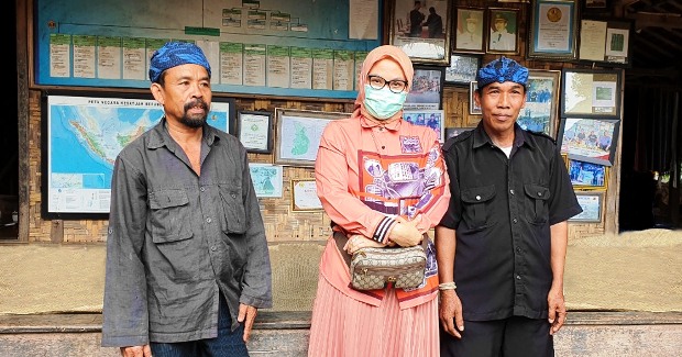 Susun Raperda Desa Adat,...