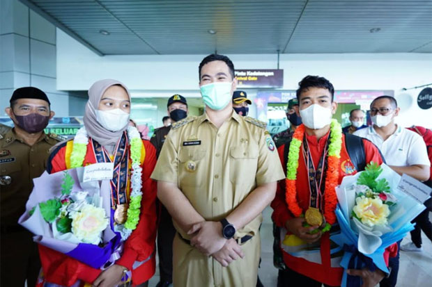 Yusran Lalogau Jemput...