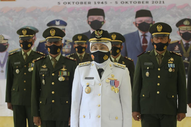 ‘Kado’ HUT TNI ke-76,...