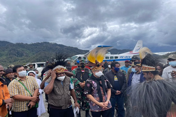 Sekjen KWI Disambut...