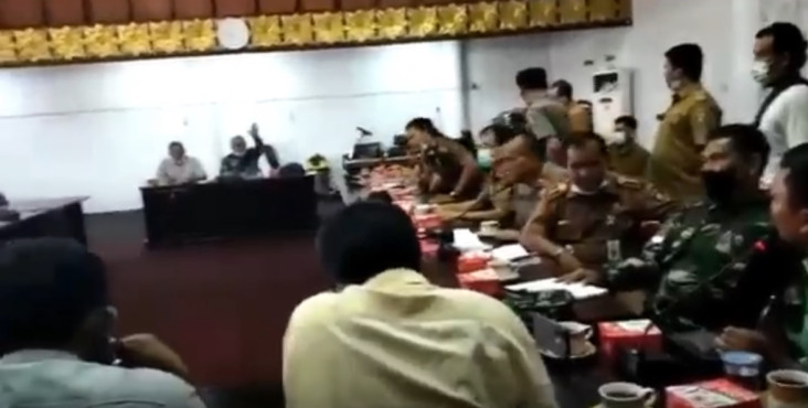 Hearing Tambang Emas...