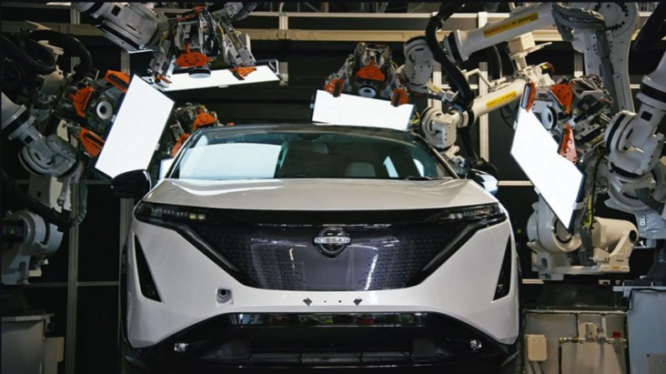 Kiamat Buat Buruh, Nissan...