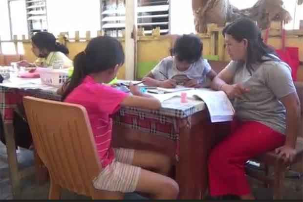 Anak Putus Sekolah di...