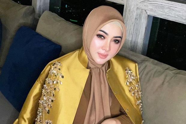 Penghasilan Syahrini...