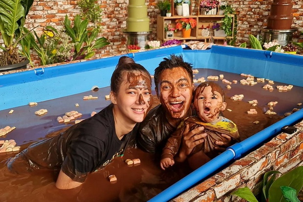 4 Konten Baim Wong yang...