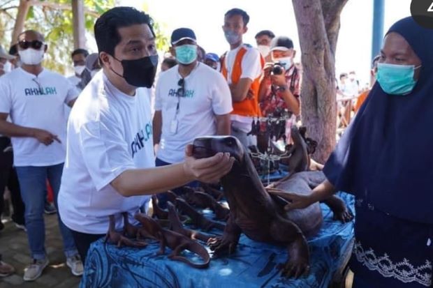 Kunjungi Desa Komodo,...