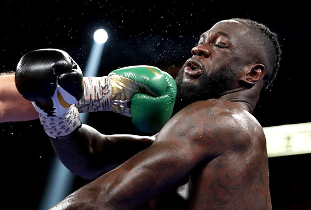 Dipecundangi Tyson Fury,...