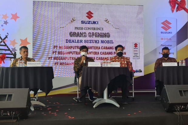 Suzuki Buka Empat Showroom...