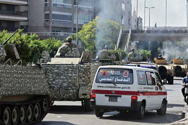 Beirut Memanas, Tank-tank...