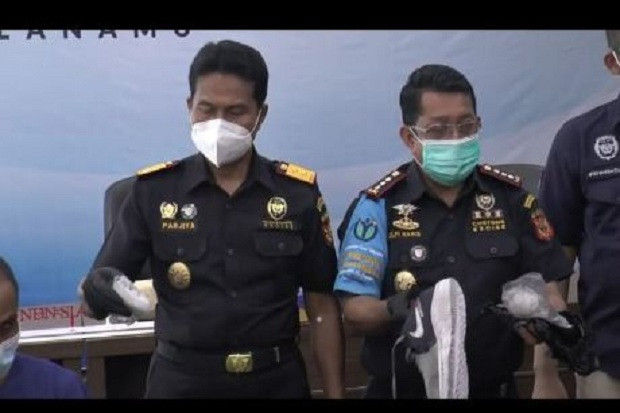 Bea Cukai Kualanamu...