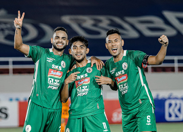 Hasil PSS Sleman vs...
