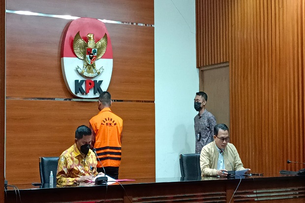 Adik Mantan Bupati Lampung...