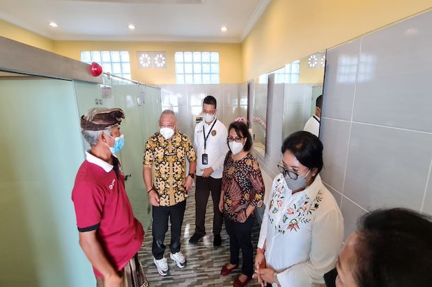 Wisata Bali Dibuka,...