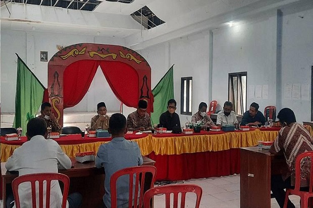 Warga Kelurahan Sidorejo...