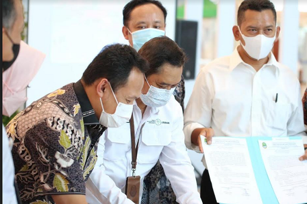 Bandara Kertajati Dukung...