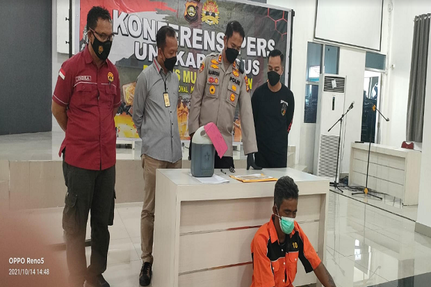 Polisi Tangkap Penambang...