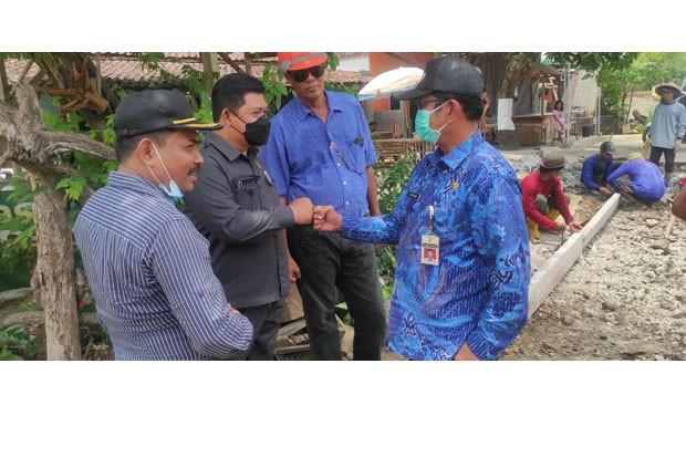 DPRD Kendal Sidak Pengerjaan...