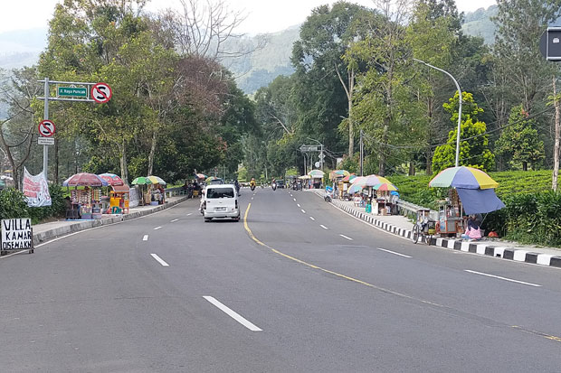 Weekend, Jalur Puncak...