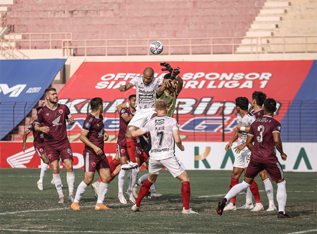 Hasil PSM Makassar vs...