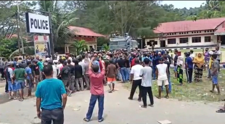 Remaja Putri Tewas Diperkosa,...