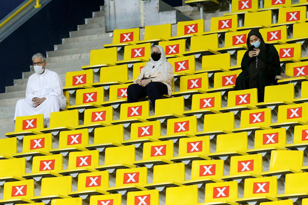 Arab Saudi Izinkan Stadion...