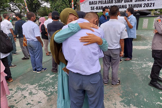 Ngaku Kapok, Pelajar...