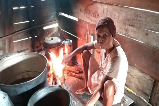 Miliki Kartu KKS, Nenek...