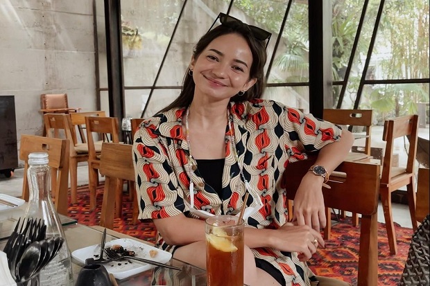 Enzy Storia Sedih Ditinggal...