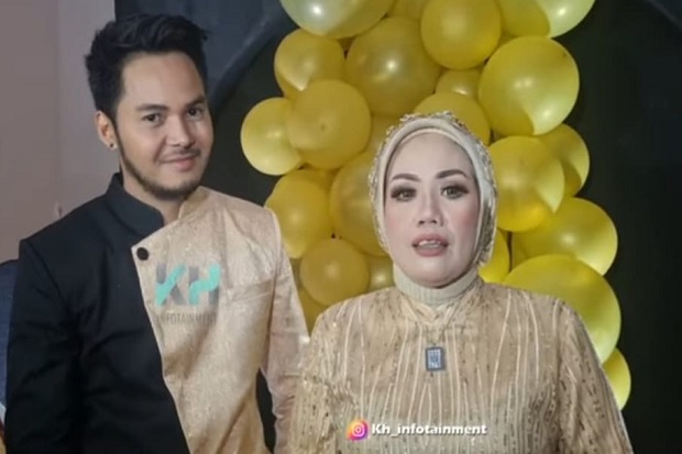 Rayakan Ulang Tahun...