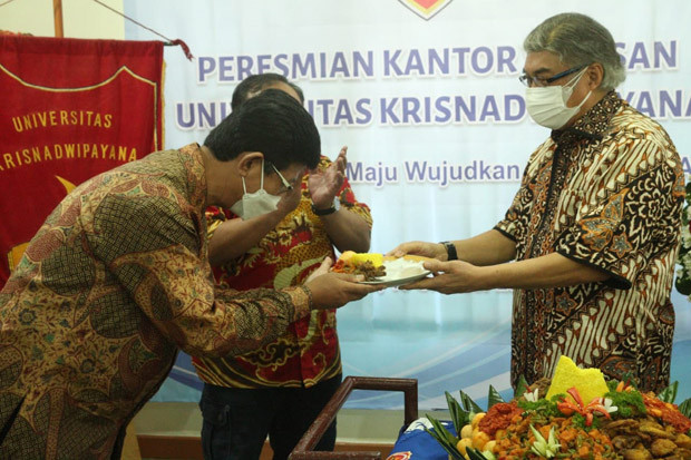 Unkris Kembali Miliki...