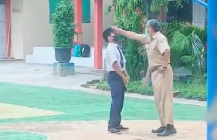 Viral! Oknum Guru Aniaya...
