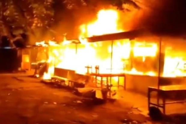 Pasar Kayu Jati Rawamangun...