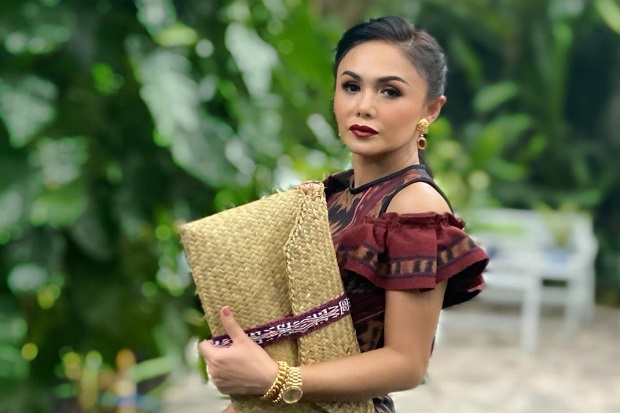 Yuni Shara Dikabarkan...