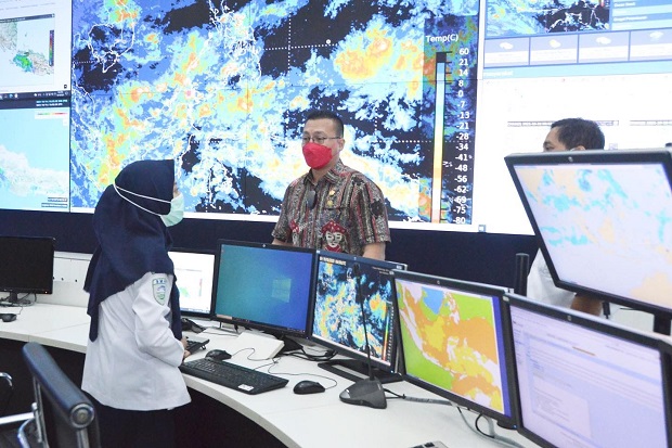 Cegah Banjir, Kenneth:...