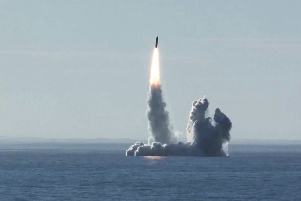 Kapal Selam Nuklir Rusia...