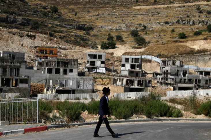 Israel Nekat Bangun...