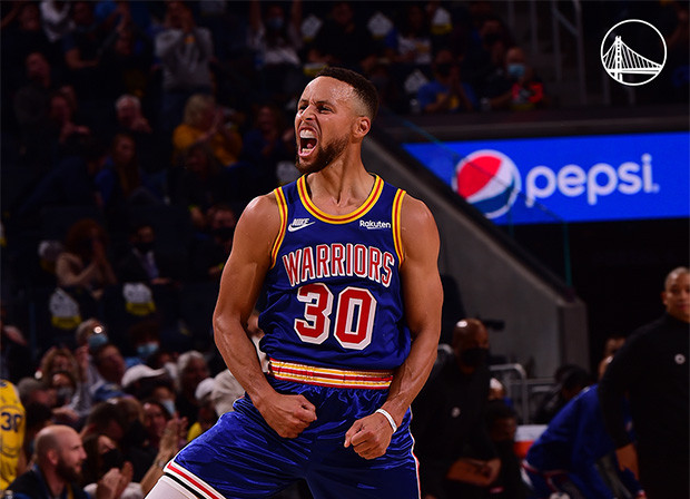 NBA: Steve Kerr Puji...