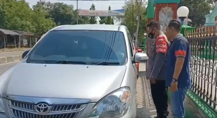 Mobil Anggota TNI Dibobol...