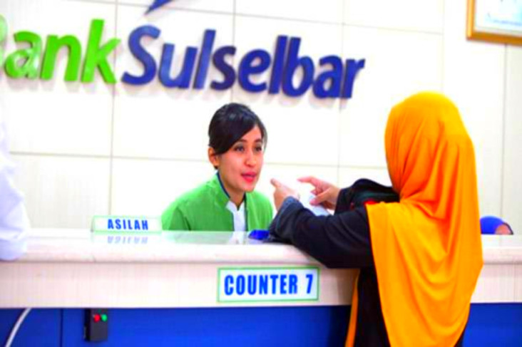 Bank Sulselbar Salurkan...