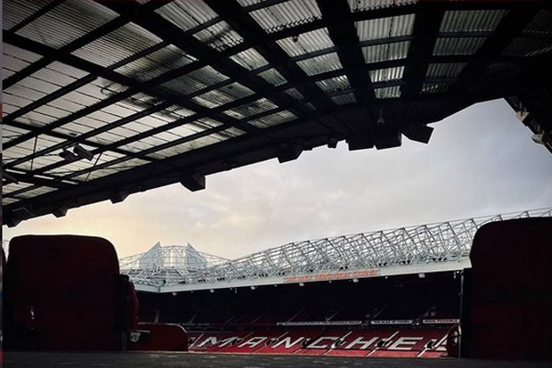 Susunan Pemain MU vs...