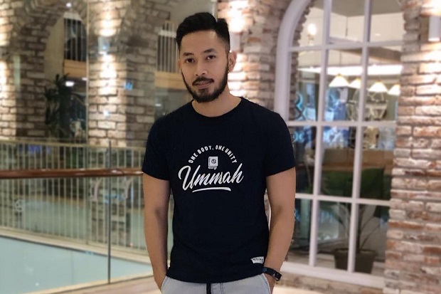 5 Artis Pria Ubah Penampilan...