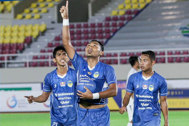 Hasil Liga 2 2021/2022:...