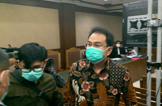 Azis Syamsuddin: Saya...