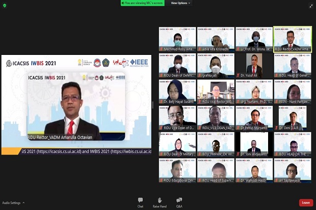 Gelar IIDSS ke-5, Rektor...