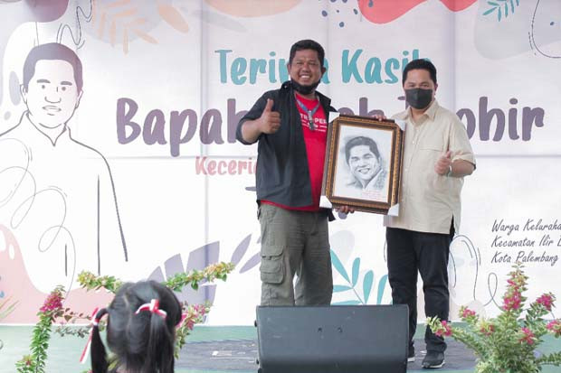 Terima Lukisan Sketsa,...