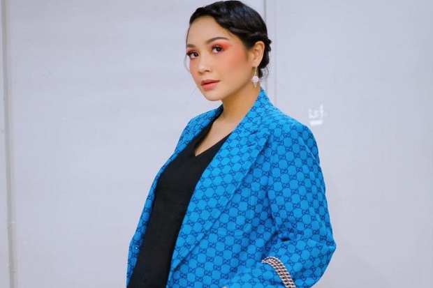 Nagita Slavina Menangis...