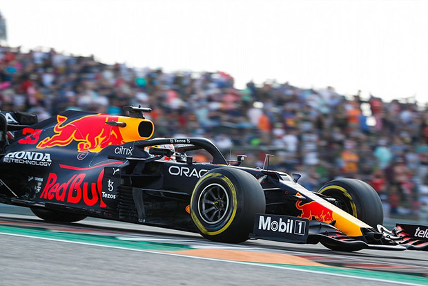 Verstappen Beber Cara...