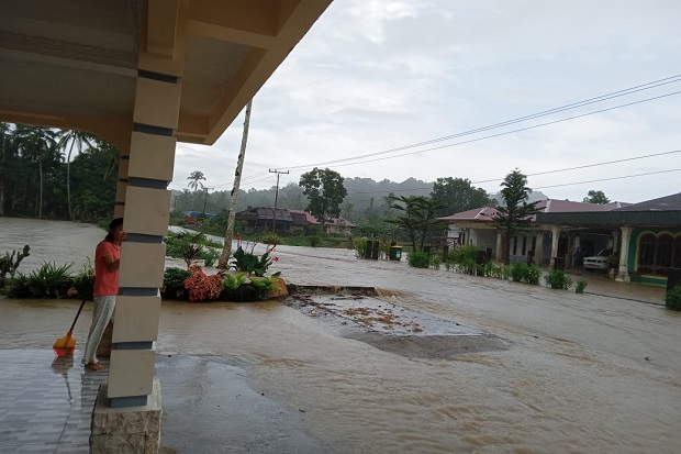 Banjir Sungai Mezawa...
