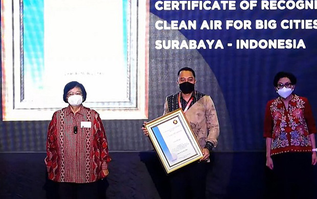 Sepekan, Surabaya Raih...