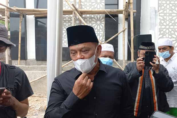 Sudi Silalahi Tutup...